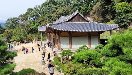 부석사 무량수전 — 주심포·배흘림기둥의 목조 건축